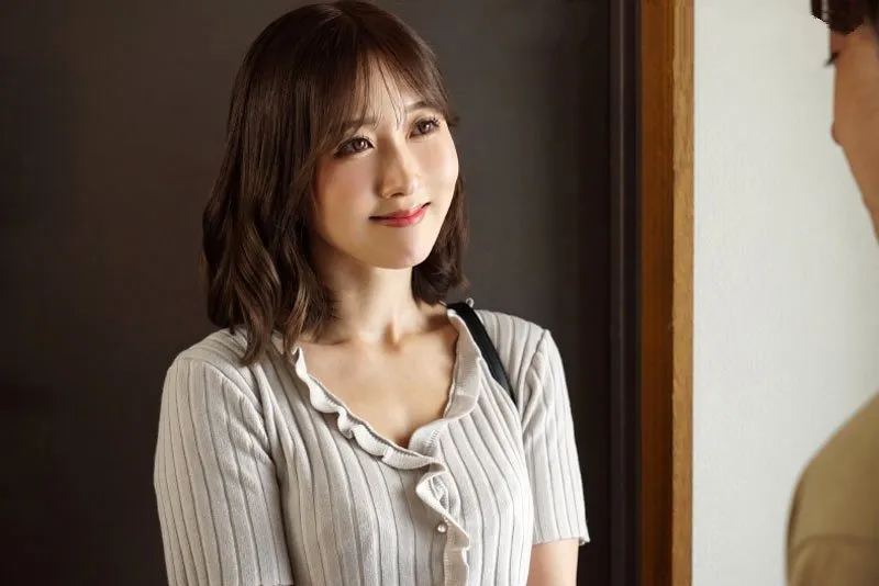 Bà xã về nhà bố mẹ đẻ sau cuộc cãi nhau, chồng rủ cô bạn thân về nhà tâm sự…